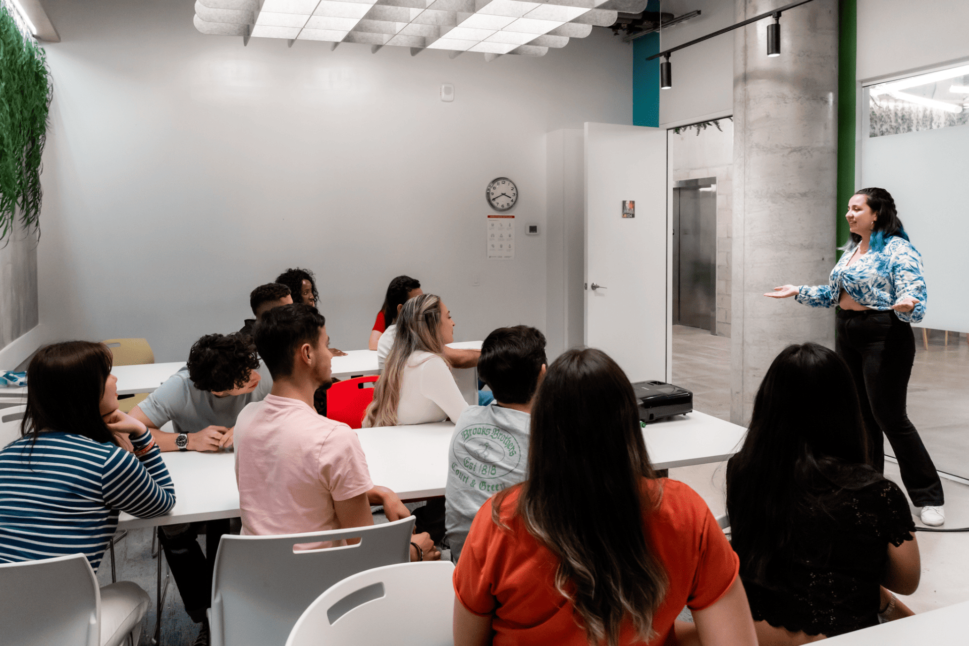 ILAC students taking a Business English class