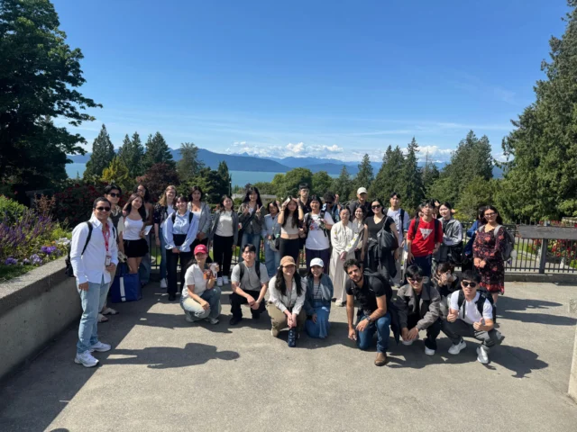 Sunshine, new friends, epic adventures 🌞🎉 ILAC summer activities bring the fun outside the classroom, from welcome parties to cool prizes and unforgettable memories.

Just by joining, the experience begins 💥

👉 www.ilac.com/activities